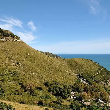 Holiday home Mirabelle Relax E Natura Immersi Nelle Verdi Colline *
